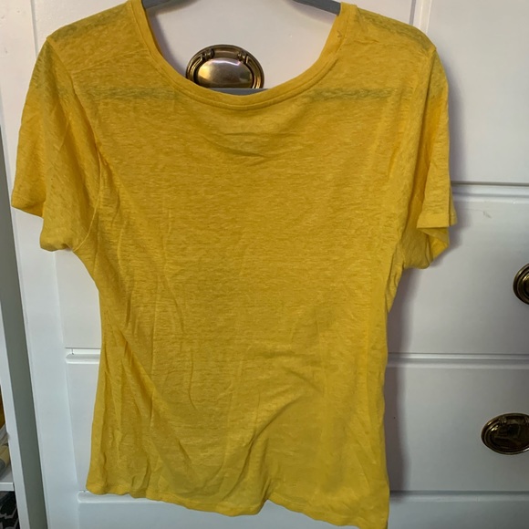 yellow tee. - Picture 2 of 2